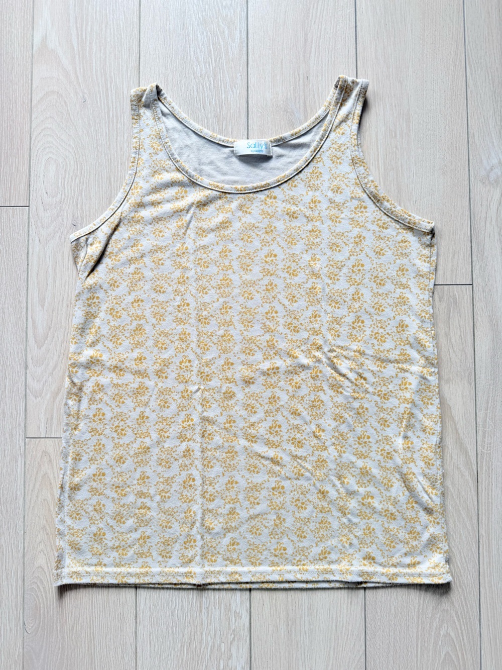 Sally’s Japanese Brand Sleeveless Floral-Print Tank Top in Yellow